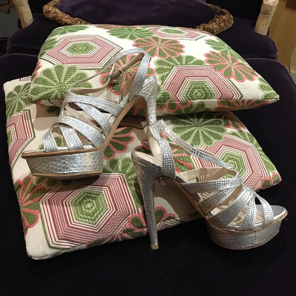 Pelle Moda silver crystal faux snakeskin platform heels 5.5 - Picture 6 of 6